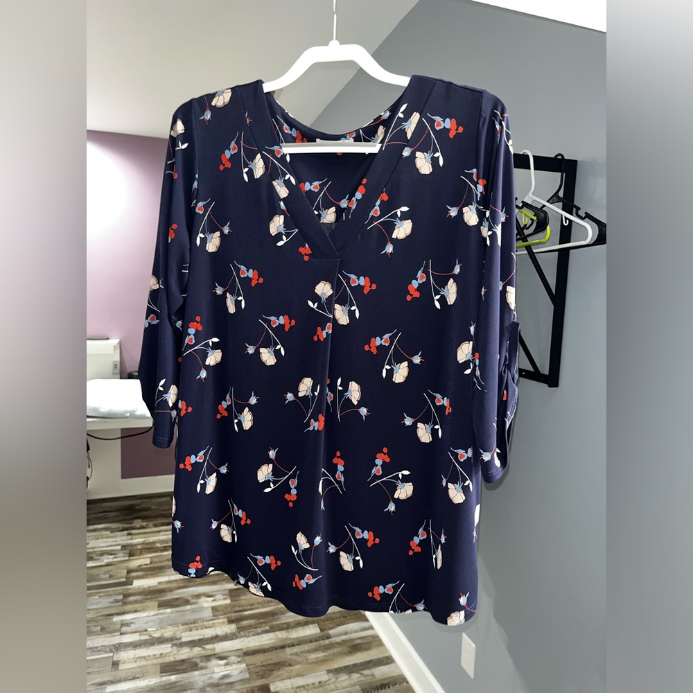Beacon navy blue 3/4 sleeve floral blouse 1X